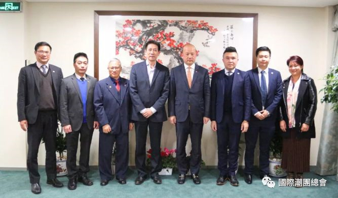 國際潮團總會主席張乙坤率團拜訪中國駐奧克蘭總領事阮平